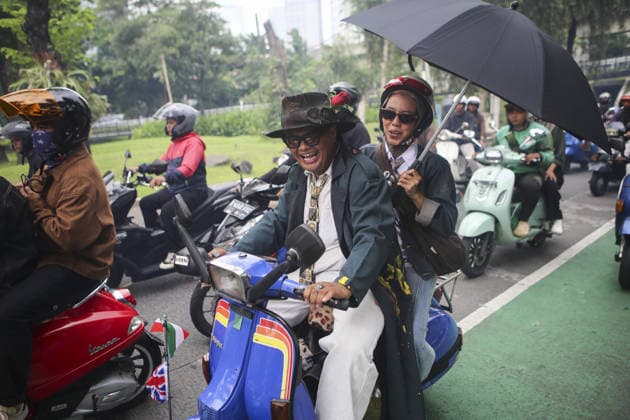 Vespa enthusiasts gather for the Jakarta Mods Mayday (JMM) 2026 Festival in Indonesia JAKARTA, INDONESIA - MAY 31: Thousands of Vespa enthusiasts from around the world gather for Jakarta Mods Mayday (JMM) 2026, an annual event that unites scooter lovers in Jakarta, Indonesia on May 31, 2026. Organized by Warriors Jakarta Production, the event drew an estimated 5,000 participants who joined a convoy through the capital’s major streets. More than a celebration of scooter culture, JMM 2026 is expected to contribute positively to Jakarta’s tourism and creative economy. Indonesia has long been home to one of the largest Vespa communities in Southeast Asia, with deep roots dating back to the 1960s. Vespa clubs thrive in nearly every province, ser  Copyright: x2026xAnadoluxAgoesxRudiantox