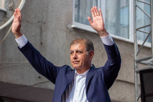 May 26, 2026, Manisa, Turkey: CHP (Republican People s Party) leader Özgür Özel seen during the rally. CHP (Republican People s Party) Chairman Ozgur Ozel addressed party members and supporters in the western Turkish city of Manisa following a rally in nearby Izmir. During his speech, Ozel commented on ongoing political developments, internal party discussions, and legal proceedings related to the party s 38th Ordinary Congress. Manisa Turkey  - ZUMAs197 20260526_aaa_s197_572 Copyright: xYusufxBelekx