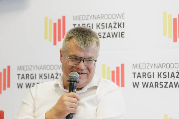 Viktar Babaryka at Warsaw Book Fair event in Warsaw - 31 May 2026 Viktar Babaryka responds to questions during a discussion about the book The Case of Viktar Babaryka at the Warsaw Book Fair. Viktar Babaryka is a former Belarusian political prisoner, banker and philanthropist. He intended to run in the 2020 presidential election but was detained shortly after announcing his candidacy. After spending more than five and a half years in prison, Babaryka was released on December 13, 2025 along with around 100 other political prisoners and transferred from Belarus to Ukraine against his will. He later moved to Poland and then to Germany. His case became the subject of the book The Case of Viktar Babaryka by journalist Sabina Brylo. Warsaw Po Copyright: xVolhaxShukailax xSOPAxImagesx VSHUKAILA_3647