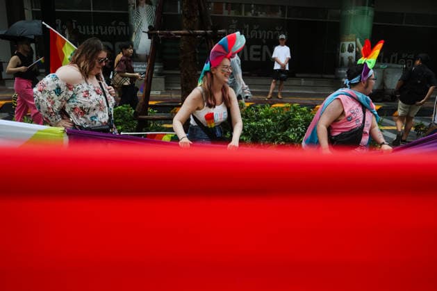 Bangkok Pride Parade in Thailand - 31 May 2026 Participants march with rainbow flags during the Bangkok Pride Parade 2026 on Silom Road. Bangkok Thailand Copyright: xSeksanxRochanametakulx xSOPAxImagesx IMG_5455