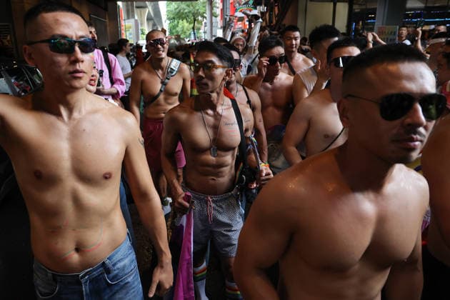Bangkok Pride Parade in Thailand - 31 May 2026 Members of a gay community group take part in the Bangkok Pride Parade 2026. Bangkok Thailand Copyright: xSeksanxRochanametakulx xSOPAxImagesx IMG_5858