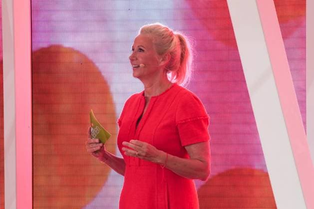 ZDF-Fernsehgarten 2026. Andrea (Kiwi) Kiewel im ZDF Fernsehgarten mit dem Motto Bingo-Party am 31.05.2026 in Mainz. Mainz ZDF Fernsehgarten Rheinland-Pfalz *** ZDF Fernsehgarten 2026 Andrea Kiwi Kiewel in the ZDF Fernsehgarten with the motto Bingo Party on 31 05 2026 in Mainz Mainz ZDF Fernsehgarten Rheinland Pfalz