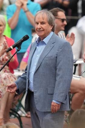 ZDF-Fernsehgarten 2026. Chris de Burgh im ZDF Fernsehgarten mit dem Motto Bingo-Party am 31.05.2026 in Mainz. Mainz ZDF Fernsehgarten Rheinland-Pfalz *** ZDF Fernsehgarten 2026 Chris de Burgh in the ZDF Fernsehgarten with the motto Bingo Party on 31 05 2026 in Mainz Mainz ZDF Fernsehgarten Rheinland Pfalz