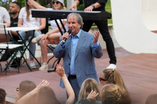 ZDF-Fernsehgarten 2026. Chris de Burgh im ZDF Fernsehgarten mit dem Motto Bingo-Party am 31.05.2026 in Mainz. Mainz ZDF Fernsehgarten Rheinland-Pfalz *** ZDF Fernsehgarten 2026 Chris de Burgh in the ZDF Fernsehgarten with the motto Bingo Party on 31 05 2026 in Mainz Mainz ZDF Fernsehgarten Rheinland Pfalz