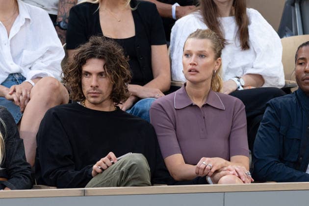2026 French Open - Celebrities In Stand Night Session Day 8 NB Toni Garrn in stand Night Session Day 8 during the 2026 French Open at Roland Garros on May 31, 2026 in Paris, France. Photo by Nasser Berzane ABACAPRESS.COM  Copyright: xBerzanexNasser ABACAx