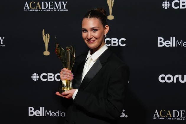 May 31, 2026, Toronto, On, CAN: Sophie No lisse holds a trophy after winning the Radius Award at The Canadian Screen Awards in Toronto on Sunday, May 31, 2026. Toronto CAN  - ZUMAc35_ 20260531_zaf_c35_059 Copyright: xChrisxYoungx