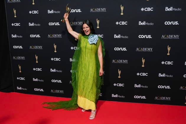 May 31, 2026, Toronto, On, CAN: Anna Lambe holds a trophy after winning Best Lead Performer, Comedy for North of North at The Canadian Screen Awards in Toronto on Sunday, May 31, 2026. Toronto CAN  - ZUMAc35_ 20260531_zaf_c35_086 Copyright: xChrisxYoungx