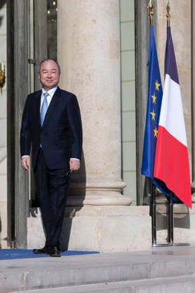 Masayoshi Son Welcomed By President Macron - Paris SoftBank Group Corp. Chairman and CEO Masayoshi Son arrives at the Elysee Palace for a meeting with French President before the Choose France Sommet in Paris on June 1, 2026. Photo by Eliot Blondet ABACAPRESS.COM Paris Ile-de-France France  Copyright: xBlondetxEliot ABACAx