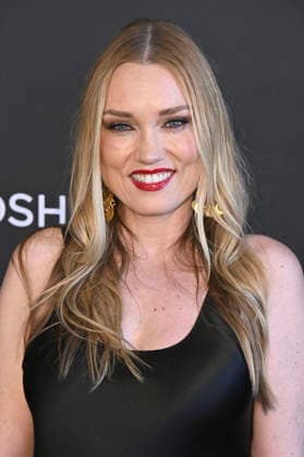 Clare Grant bei der Motion Picture & Television Fund NextGen Summer Party 2026 im Restaurant Aster. Los Angeles, 31.05.2026 *** Clare Grant at the Motion Picture Television Fund NextGen Summer Party 2026 at Aster Restaurant Los Angeles, 31 05 2026 Foto:xD.xStarbuckx xFuturexImagex mptf_6566