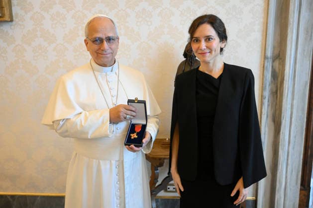 IPA85235766 - Italy, Rome, Vatican 2026 06 01 Ms. Isabel Diaz Ayuso, President of the Community of Madrid (Spain), in an audience with Pope Leo XIV at the Vatican Photograph by VATICAN MEDIA Catholic Press Photo  Copyright: xSimonexRisolutix xPicturexLuxx 85235766