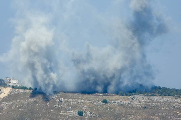 Israeli army launches airstrikes in southern Lebanon despite ceasefire NABATIEH, LEBANON - JUNE 01: A plume of smoke rises over the town of Kfar Tebnit in southern Lebanon following an Israeli airstrike carried out despite a ceasefire agreement in Nabatieh, Lebanon on June 01, 2026. Ramiz Dallah Anadolu Lebanon Nabatieh. Editorial use only. Please get in touch for any other usage.  Copyright: x2026xAnadoluxRamizxDallahx