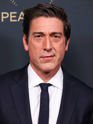 86th Annual Peabody Awards BEVERLY HILLS, LOS ANGELES, CALIFORNIA, USA - MAY 31: American journalist and anchor for ABC World News Tonight and co-anchor of the ABC News magazine 20 20 David Muir arrives at the 86th Annual Peabody Awards held at the Beverly Wilshire, A Four Seasons Hotel on May 31, 2026 in Beverly Hills, Los Angeles, California, United States. Beverly Hills Beverly Wilshire, A Four Seasons Hotel California United States Copyright: xXavierxCollin ImagexPressxAgencyx