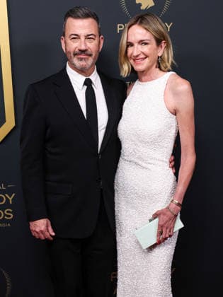 86th Annual Peabody Awards BEVERLY HILLS, LOS ANGELES, CALIFORNIA, USA - MAY 31: Jimmy Kimmel and wife Molly McNearney arrive at the 86th Annual Peabody Awards held at the Beverly Wilshire, A Four Seasons Hotel on May 31, 2026 in Beverly Hills, Los Angeles, California, United States. Beverly Hills Beverly Wilshire, A Four Seasons Hotel California United States Copyright: xXavierxCollin ImagexPressxAgencyx