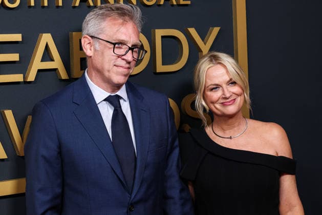86th Annual Peabody Awards BEVERLY HILLS, LOS ANGELES, CALIFORNIA, USA - MAY 31: Joel Lovell and girlfriend Amy Poehler arrive at the 86th Annual Peabody Awards held at the Beverly Wilshire, A Four Seasons Hotel on May 31, 2026 in Beverly Hills, Los Angeles, California, United States. Beverly Hills Beverly Wilshire, A Four Seasons Hotel California United States Copyright: xXavierxCollin ImagexPressxAgencyx