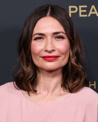 86th Annual Peabody Awards BEVERLY HILLS, LOS ANGELES, CALIFORNIA, USA - MAY 31: Karolina Wydra wearing Rhea Costa Spring 2026, styled by Jeanann Williams arrives at the 86th Annual Peabody Awards held at the Beverly Wilshire, A Four Seasons Hotel on May 31, 2026 in Beverly Hills, Los Angeles, California, United States. Beverly Hills Beverly Wilshire, A Four Seasons Hotel California United States Copyright: xXavierxCollin ImagexPressxAgencyx