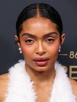86th Annual Peabody Awards BEVERLY HILLS, LOS ANGELES, CALIFORNIA, USA - MAY 31: Yara Shahidi wearing Loewe Fall 2026, styled by Jason Bolden arrives at the 86th Annual Peabody Awards held at the Beverly Wilshire, A Four Seasons Hotel on May 31, 2026 in Beverly Hills, Los Angeles, California, United States. Beverly Hills Beverly Wilshire, A Four Seasons Hotel California United States Copyright: xXavierxCollin ImagexPressxAgencyx