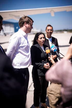 Reem Alabali-Radovan (SPD), Bundesministerin fuer wirtschaftliche Zusammenarbeit und Entwicklung, bricht am 01.06.2026 die geplante Reise nach Beirut, Libanesische Republik ab. Grund dafuer waren Sicherheitsgruende, Beirut war aktuell unter Beschuss israelischer Streitkraefte. Landung und Ankunft in Larnaca, Zypern zusammen mit Minister fuer Internationale Entwicklung des Koenigreichs Norwegen Asmund Grover Aukrust. Fotografiert im Auftrag des Bundesministeriums fuer wirtschaftliche Entwicklung und Zusammenarbeit. Larnaca Zypern *** Reem Alabali Radovan SPD , Federal Minister for Economic Cooperation and Development, cancels the planned trip to Beirut, Lebanese Republic on 01 06 2026 Reason for this was security reasons, Beirut was current Copyright: xDominikxButzmannx