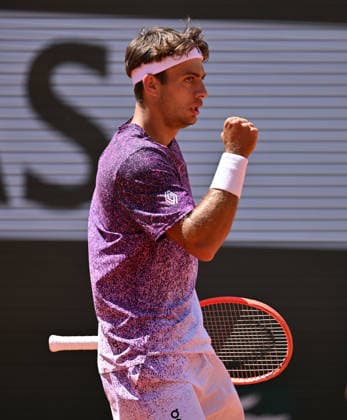 2026 French Open, Roland-Garros - Day 9 PARIS, FRANCE - JUNE 1: Flavio Cobolli (R) of Italy celebrates after a point during the match against Zachary Svajda (L) of the United States during their men s fourth-round on Day Nine of the 2026 French Open tennis tournament at the Roland-Garros Complex in Paris on June 1, 2026. Mustafa Yalcin Anadolu Paris France. Editorial use only. Please get in touch for any other usage.  Copyright: x2026xAnadoluxMustafaxYalcinx