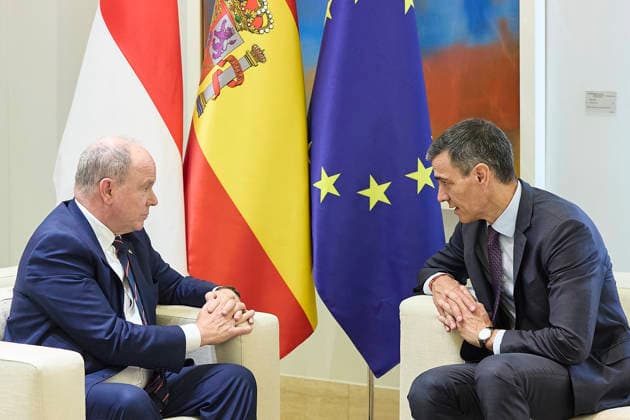 Sánchez receives the Prince of Monaco, Albert II The President of the Government, Pedro Sánchez d , receives the Sovereign Prince of the Principality of Monaco, Albert II i , at the La Moncloa Complex, on June 1, 2026, in Madrid Spain The official audience is part of the Grimaldi monarchs two-day state visit to the country, scheduled to commemorate the 150th anniversary of diplomatic relations between Spain and Monaco 01 JUNE 2026 Jesús Hellí Madrid Madrid Madrid Espana  Copyright: xJesusxHellinx 7564432