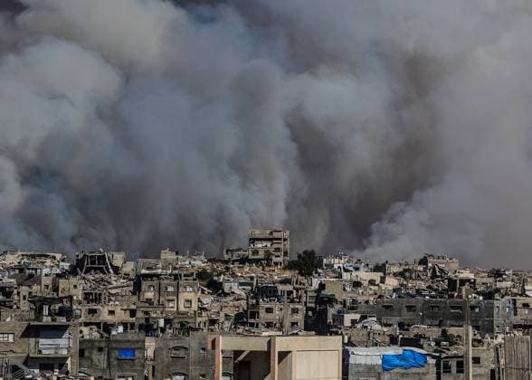 Israeli attack targets Jabalia Refugee Camp in Gaza JABALIA, GAZA, PALESTINE - JUNE 1: Smoke rises following an Israeli strike targeting Palestinian homes near the Yellow Line in the eastern areas of Jabalia Refugee Camp in northern Gaza, Palestine on June 1, 2026. The Israeli army carried out attacks on Palestinian homes located near the Yellow Line in the eastern part of Jabalia Refugee Camp, according to local sources. Ramez Habboub Anadolu Jabalia Gaza. Editorial use only. Please get in touch for any other usage.  Copyright: x2026xAnadoluxRamezxHabboubx