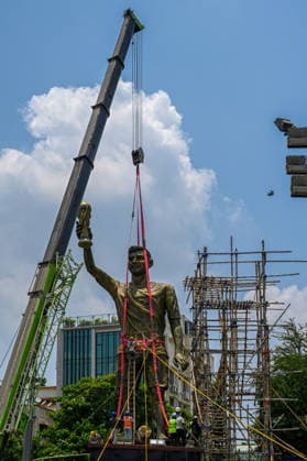 KOLKATA, INDIA - JUNE 1: Public Works Department (PWD) authorities brought down and took away the 70-foot fibreglass statue of Argentine football legend Lionel Messi from Lake Town after local residents reported that it was swaying in strong winds on June 1, 2026 in Kolkata, India. Lionel Messi virtually unveiled his statue in Kolkata s Lake Town area (Sree Bhumi Sporting Club) in December 2025. (Photo by Samir Jana Hindustan Times) 70 Foot Statue Of Footballer Lionel Messi Taken Down Due To Safety Concerns In Kolkata