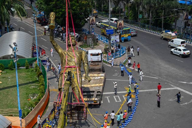 KOLKATA, INDIA - JUNE 1: Public Works Department (PWD) authorities brought down and took away the 70-foot fibreglass statue of Argentine football legend Lionel Messi from Lake Town after local residents reported that it was swaying in strong winds on June 1, 2026 in Kolkata, India. Lionel Messi virtually unveiled his statue in Kolkata s Lake Town area (Sree Bhumi Sporting Club) in December 2025. (Photo by Samir Jana Hindustan Times) 70 Foot Statue Of Footballer Lionel Messi Taken Down Due To Safety Concerns In Kolkata