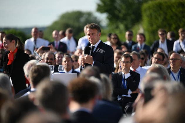 Choose France Business Summit - Paris French president Emmanuel Macron delivers a speech during a Choose France summit in Versailles, France on June 1, 2026. Photo by Eliot Blondet ABACAPRESS.COM Versailles France  Copyright: xBlondetxEliot ABACAx