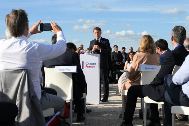 Choose France Business Summit - Paris French president Emmanuel Macron delivers a speech during a Choose France summit in Versailles, France on June 1, 2026. Photo by Eliot Blondet ABACAPRESS.COM Versailles France  Copyright: xBlondetxEliot ABACAx