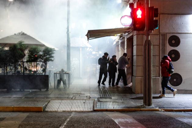 Santiago, June 1, 2026 Demonstrations in Plaza Baquedano after the presidents public account Carabineros fire tear gas near restaurant affecting diners Diego Martin Aton Chile, Aton 1161467 jpeg  Copyright: DIEGOxMARTIN ATONxCHILE