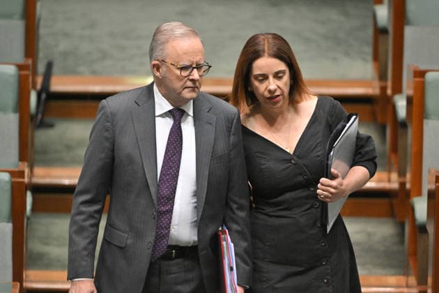 QUESTION TIME, Prime Minister Anthony Albanese and Minister for Communications Anika Wells before Question Time in the House of Representatives at Parliament House in Canberra, Tuesday, June 2, 2026. ( NO ARCHIVING CANBERRA AUSTRALIAN CAPITAL TERRITORY AUSTRALIA  Copyright: xMICKxTSIKASx 20260602177411248913