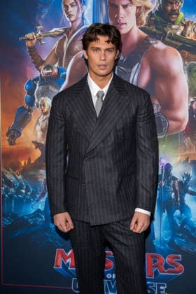 Masters of the Universe Fan Screening, New York, USA - 01 Jun 2026 Nicholas Galitzine attends Masters of the Universe Fan Screening at Regal Times Square on June 1, 2026 in New York City. New York United States Copyright: xRonxAdarx xSOPAxImagesx _radar_motu_20260601_00177