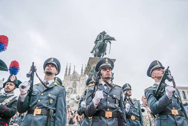 IPA85256959 - MILAN, 2 06 2026 - Piazza del Duomo, flag raising ceremony for the 80th anniversary of the Italian Republic Day.  Copyright: xEmanuelexRobertoxDexCarlix xx 85256959