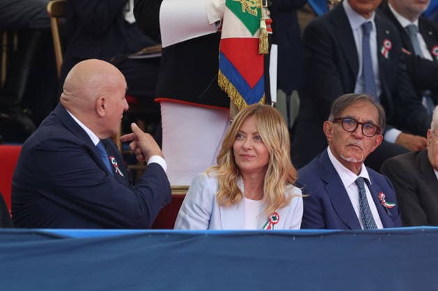 IPA85260572 - Rome, Italy - June 2, 2026: Guido Crosetto, Giorgia Meloni, Ignazio la Russian, Segio Mattarella. Heads of state and government guests of the Republic Day celebrations attend the traditional military parade along the Imperial Forum, in the presence of the President of the Republic. The ceremony, which pays tribute to the values of the Republic and the Armed Forces, takes place in the heart of the Capital in front of Italy s highest institutional offices and international delegations.  Copyright: xmarcoxiacobuccix xmarcoxiacobuccix 85260572