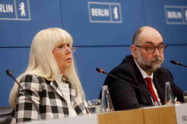 02.06.2026, Iris Spranger, Innensenatorin, Michael Fischer, Leiter der Abteilung Verfassungsschutz, Vorstellung des Verfassungsschutzbericht 2025, in der Pressekonferenz nach der Sitzung des Berliner Senat, PK im Roten Rathaus in Berlin, Senatspressekonferenz, Berlin Deutschland, Germany *** 02 06 2026, Iris Spranger, Senator of the Interior, Michael Fischer, Head of the Department for the Protection of the Constitution, Presentation of the 2025 Report on the Protection of the Constitution, at the press conference after the meeting of the Berlin Senate, PK in the Rotes Rathaus in Berlin, Senate press conference, Berlin Germany, Germany
