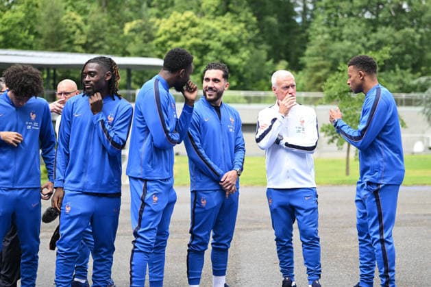 French President Emmanuel Macron Visits National Football Centre Ahead of 2026 FIFA World Cup French President Emmanuel Macron and First Lady Brigitte Macron visit the National Football Centre in Clairefontaine, near Paris, on June 2, 2026. Ahead of the 2026 FIFA World Cup, the President met players and coaching staff of the France men’s national football team to express his support. He also met members of the France women’s national team as they prepared for upcoming FIFA Women’s World Cup 2027 qualifying matches. Photo by Jeanne Accorsini Pool ABACAPRESS.COM Clairefontaine France  Copyright: xAccorsinixJeanne Pool ABACAx