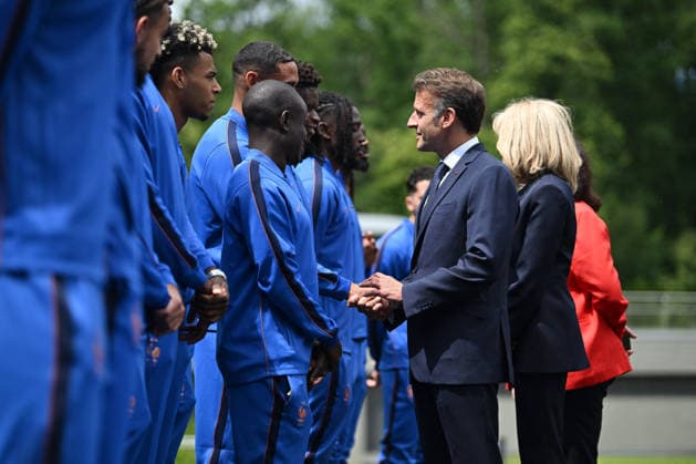 French President Emmanuel Macron Visits National Football Centre Ahead of 2026 FIFA World Cup French President Emmanuel Macron and First Lady Brigitte Macron visit the National Football Centre in Clairefontaine, near Paris, on June 2, 2026. Ahead of the 2026 FIFA World Cup, the President met players and coaching staff of the France men’s national football team to express his support. He also met members of the France women’s national team as they prepared for upcoming FIFA Women’s World Cup 2027 qualifying matches. Photo by Jeanne Accorsini Pool ABACAPRESS.COM Clairefontaine France  Copyright: xAccorsinixJeanne Pool ABACAx