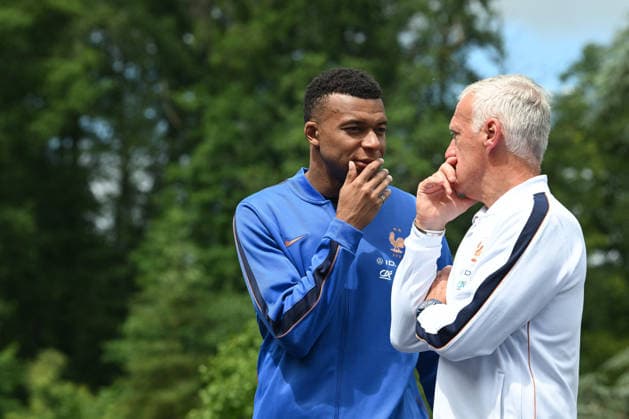 French President Emmanuel Macron Visits National Football Centre Ahead of 2026 FIFA World Cup Kylian Mbappe and French head coach Didier Deschamps French President Emmanuel Macron and First Lady Brigitte Macron visit the National Football Centre in Clairefontaine, near Paris, on June 2, 2026. Ahead of the 2026 FIFA World Cup, the President met players and coaching staff of the France men’s national football team to express his support. He also met members of the France women’s national team as they prepared for upcoming FIFA Women’s World Cup 2027 qualifying matches. Photo by Jeanne Accorsini Pool ABACAPRESS.COM Clairefontaine France  Copyright: xAccorsinixJeanne Pool ABACAx