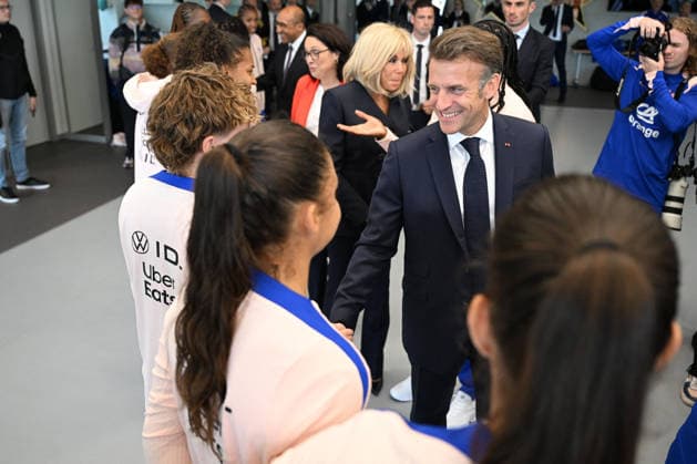 French President Emmanuel Macron Visits National Football Centre Ahead of 2026 FIFA World Cup French President Emmanuel Macron and First Lady Brigitte Macron visit the National Football Centre in Clairefontaine, near Paris, on June 2, 2026. Ahead of the 2026 FIFA World Cup, the President met players and coaching staff of the France men’s national football team to express his support. He also met members of the France women’s national team as they prepared for upcoming FIFA Women’s World Cup 2027 qualifying matches. Photo by Jeanne Accorsini Pool ABACAPRESS.COM Clairefontaine France  Copyright: xAccorsinixJeanne Pool ABACAx