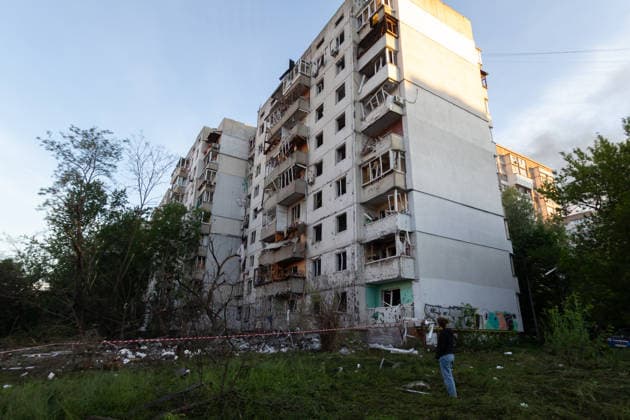 A nine-storey apartment building in the Podilskyi district is damaged by a massive Russian missile and drone attack, Kyiv, Ukraine, on 2 June 2026. The overnight strike killed six people and injured 79, including three children, in the Ukrainian capital. In the Podilskyi district, residential buildings, a garage cooperative, a communal enterprise, and a four-storey educational institution sustained damage as a result of the attack. (Photo by Kyrylo Chubotin Ukrinform) Aftermath of Russian overnight attack in Kyiv’s Podilskyi district  Copyright: xKirillxChubotinx