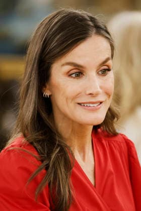 02-06-2026 Queen Letizia receives during a meeting with the representation of the online community and training platform Mamis Digitales , at the palace Zarzuela in Madrid. No Spain Â  Copyright: xPPEx