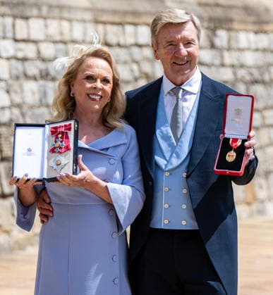 . 02 06 2026. Windsor, United Kingdom. Ice skaters Jayne Torvill and Christopher Dean after receiving a damehood and a knighthood at an Investiture at Windsor Castle, United Kingdom.  xPoolx xi-Imagesx IIM-26800-0003