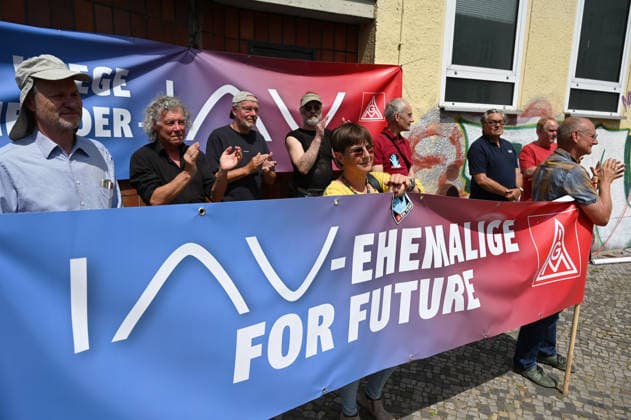 Protest rally by employees of IAV in Berlin BERLIN, GERMANY - JUNE 02: Employees of automotive development services provider IAV take part in a protest rally against job cuts and the closure of parts of the company’s facilities in Berlin, on June 02,2026. Employees at IAV are protesting planned job cuts in Germany expected by mid-2027, including the effective closure of the company’s Berlin site, which would impact around 1,250 employees, according to local media. Vladimir Sindeyev Anadolu Berlin Germany. Editorial use only. Please get in touch for any other usage.  Copyright: x2026xAnadoluxVladimirxSindeyevx