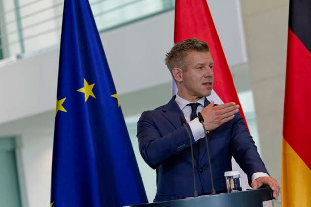 Merz empfängt PÃ ter Magyar 2026-06-02 Deutschland, Berlin Gemeinsame Pressekonferenz von Bundeskanzler und ungarischem Ministerpräsidenten PÃ ter Magyar. *** Merz receives PÃ ter Magyar 2026 06 02 Germany, Berlin Joint press conference by Federal Chancellor and Hungarian Prime Minister PÃ ter Magyar