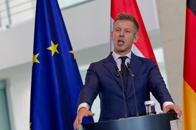 Merz empfängt PÃ ter Magyar 2026-06-02 Deutschland, Berlin Gemeinsame Pressekonferenz von Bundeskanzler und ungarischem Ministerpräsidenten PÃ ter Magyar. *** Merz receives PÃ ter Magyar 2026 06 02 Germany, Berlin Joint press conference by Federal Chancellor and Hungarian Prime Minister PÃ ter Magyar
