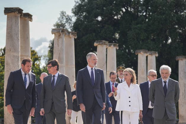 The King presides over the tribute to Juan Antonio Samaranch in Barcelona I D The Minister of Transport and Sustainable Mobility, Óscar Puente, the President of the Generalitat, Salvador Illa, and King Felipe VI, on their arrival at the tribute to Juan Antonio Samaranch, at the Palacete Albéniz, June 2, 2026, in Barcelona, Catalonia Spain This event commemorates the legacy of the historic IOC president in the framework of the centenary of his birth and the preparations for the Barcelona Olympic Games 02 JUNE 2026 KING KING ROYALTY EVENT COMMEMORATION Barcelona Catalunya Catalunya Barcelona Catalunya Spain  Copyright: xDavidxZorrakinox 7566920