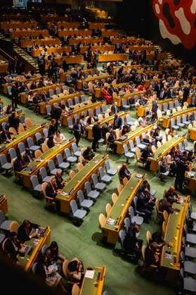Die General Assembly der Vereinten Nationen, aufgenommen im Rahmen der Wahl des naechsten President of the General Assembly in New York City, 02.06.2026. Der naechste PGA tritt seine Nachfolge im September an und folgt auf Annalena Baerbock. New York City Vereinigte Staaten von Amerika *** The United Nations General Assembly, pictured during the election of the next President of the General Assembly in New York City, 02 06 2026 The next PGA will take office in September, succeeding Annalena Baerbock New York City United States of America Copyright: xJulianexSonntagx