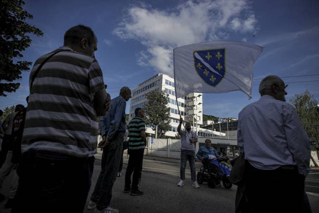 Citizens protest in front of the Office of the High Representative building in Sarajevo SARAJEVO, BOSNIA AND HERZEGOVINA - JUNE 2: Citizens protest in front of the Office of the High Representative building in Sarajevo on the occasion of the upcoming session of the Peace Implementation Council, at which a new High Representative in Bosnia and Herzegovina will be elected on June 2, 2026. Samir Jordamovic Anadolu Sarajevo Bosnia and Herzegovina. Editorial use only. Please get in touch for any other usage.  Copyright: x2026xAnadoluxSamirxJordamovicx