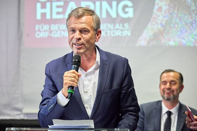 - Wien 02.06.2026 - NEOS Hearing ORF GD Kandidaten- Öffentliches Hearing der Kandidaten für das Amt des ORF-Generaldirektors im ORF-Funkhaus Wien. Insgesamt bewerben sich 13 Kandidaten um die Nachfolge an der Spitze des ORF. 5 von ihnen wurden zu einem öffentlichen Hearing des NEOS Lab eingeladen, um ihre Vorstellungen für die Zukunft des öffentlich-rechtlichen Rundfunks zu präsentieren. PHOTO: (v.L.) Ex-Pro7Sat.1Puls4-Geschäftsführer Markus Breitenecker, Ex-APA-CEO Clemens Pig, Vienna (AUSTRIA) - Candidates for the position of ORF Director General during a public hearing organized by NEOS Lab at the ORF Funkhaus in Vienna. Medienpolitik, Medienreform, Public Service, Digitalisierung, Unabhängigkeit, Medienmanagement, Demokratie, 