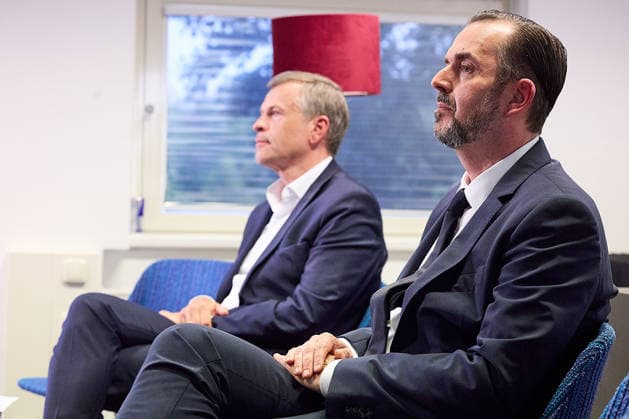 - Wien 02.06.2026 - NEOS Hearing ORF GD Kandidaten- Öffentliches Hearing der Kandidaten für das Amt des ORF-Generaldirektors im ORF-Funkhaus Wien. Insgesamt bewerben sich 13 Kandidaten um die Nachfolge an der Spitze des ORF. 5 von ihnen wurden zu einem öffentlichen Hearing des NEOS Lab eingeladen, um ihre Vorstellungen für die Zukunft des öffentlich-rechtlichen Rundfunks zu präsentieren. PHOTO: (v.L.) Ex-Pro7Sat.1Puls4-Geschäftsführer Markus Breitenecker, Ex-APA-CEO Clemens Pig, Vienna (AUSTRIA) - Candidates for the position of ORF Director General during a public hearing organized by NEOS Lab at the ORF Funkhaus in Vienna. Medienpolitik, Medienreform, Public Service, Digitalisierung, Unabhängigkeit, Medienmanagement, Demokratie, 