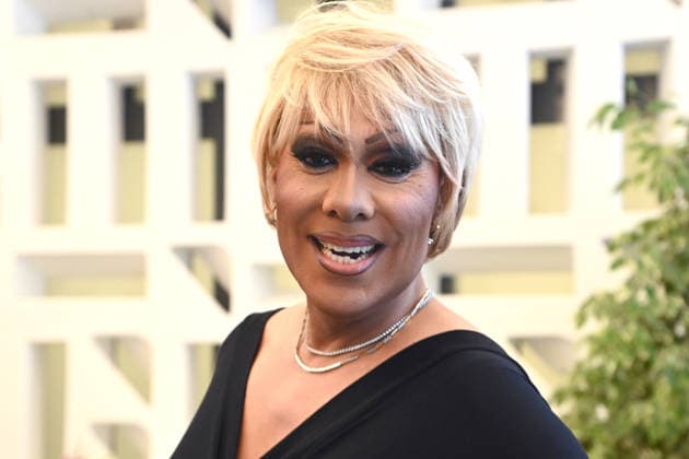 Catherrine LECLERY, Drag Queen, Portraet, Portrait, Porträt, Einzelbild, angeschnittenes Einzelmotiv, Ministerpraesident Hendrik WUEST zeichnet Buergerinnen und Buerger aus Nordrhein-Westfalen fuer ihr aussergewoehnliches Engagement fuer die Gesellschaft mit dem Verdienstorden des Landes aus, Verleihung des Verdienstordens des Landes Nordrhein-Westfalen in Duesseldorf am 02.06.2026 *** Catherrine LECLERY, drag queen, portrait, portrait, single picture, cropped single motif, Ministerpraesident Hendrik WUEST honors citizens of North Rhine-Westphalia for their extraordinary commitment to society with the Order of Merit of the State of North Rhine-Westphalia, Award of the Order of Merit of the State of North Rhine-Westphalia in Duesseldorf